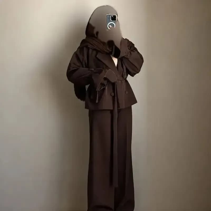 کت شلوار زنانه مجلسی جنس مازراتی آستین عروسکی رنگ بندی متنوع — تصویر ۲