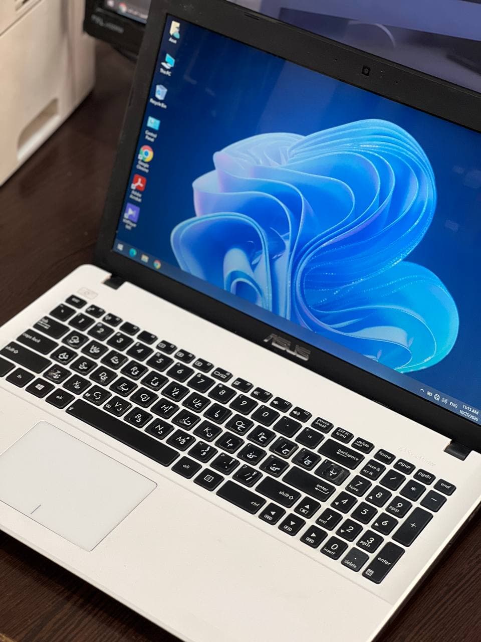لپ تاپ استوک ایسوس Asus X552L با پردازنده Core i5 و گرافیک GeForce 820M — تصویر ۶