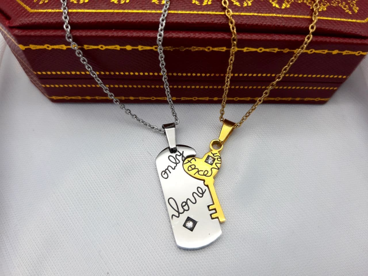 گردنبند دوتکه طرح کلید قلب و قفل