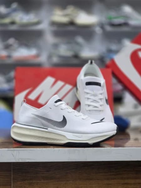 کتونی ویتنامی نایک اینوینسیبل ۳ سایز ۴۰ الی ۴۵ Nike Invincible 3 ساخت ویتنام