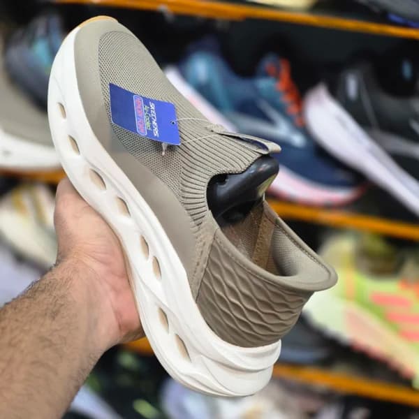 کتونی مسترکوالیتی اسکیچرز اسلیپ اینس Skechers Slip Ins سایزبندی 40 الی 45 ساخت ویتنام — تصویر ۲