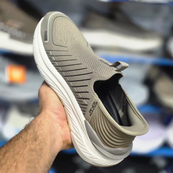 کتونی مسترکوالیتی اسکیچرز بدون بند Skechers Slip Ins سایز۴۰ الی ۴۵ ساخت ویتنام — تصویر ۲