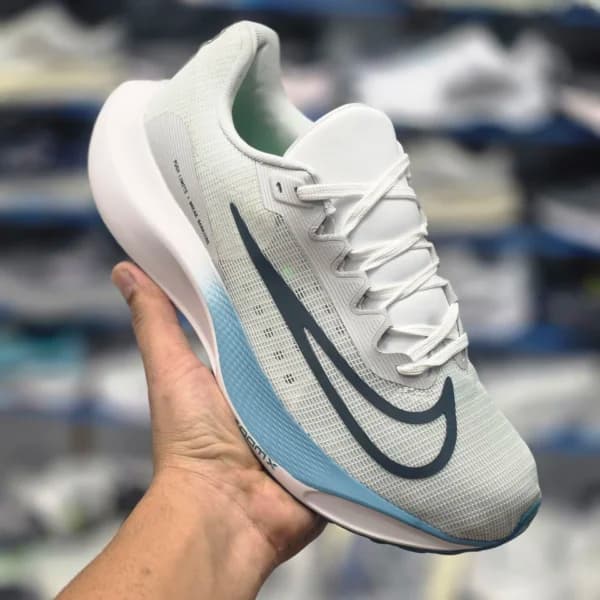 کتونی پیاده روی و رانینگ نایک زوم ایکس Nike ZoomX ساخت ویتنام سایز ۴۰ الی ۴۵