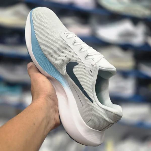 کتونی پیاده روی و رانینگ نایک زوم ایکس Nike ZoomX ساخت ویتنام سایز ۴۰ الی ۴۵ — تصویر ۲