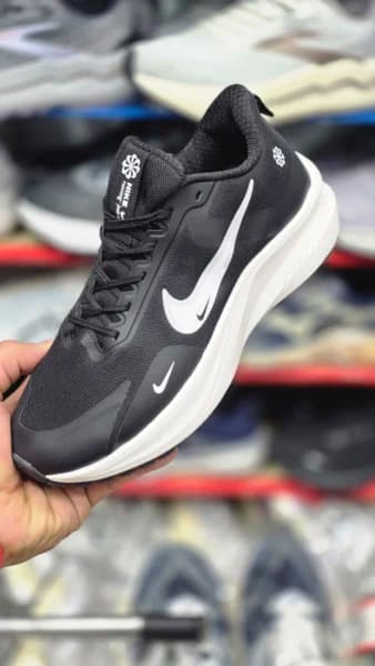 کتونی رانینگ نایک ایر زوم مسترکوالیتی سایز ۳۸ الی ۴۵ ساخت ویتنام Nike Air Zoom — تصویر ۴