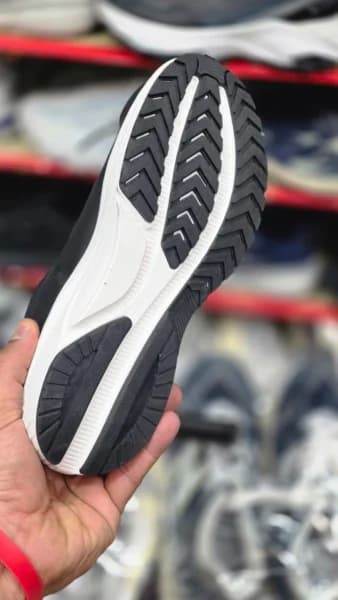کتونی رانینگ نایک ایر زوم مسترکوالیتی سایز ۳۸ الی ۴۵ ساخت ویتنام Nike Air Zoom — تصویر ۶