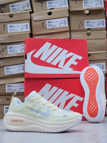 کتونی رانینگ نایک ایر زوم وومرو پلاس مسترکوالیتی سایز 38 الی 45 ساخت ویتنام Nike Air Zoom Vomero Plus