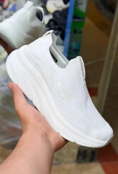کتونی مسترکوالیتی اسکیچرز مکس کوشن Skechers Max Cushioning سایز 37 الی 40 ساخت ویتنام