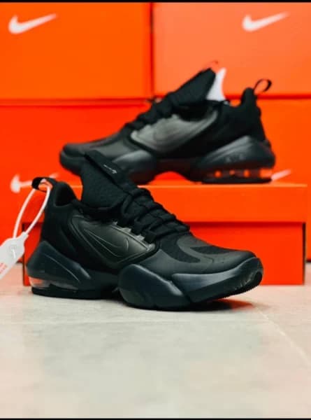 کتونی نایک ایر مکس آلفا ساواج مسترکوالیتی سایز ۴۰ الی 45 Nike Air Max Alpha Savage