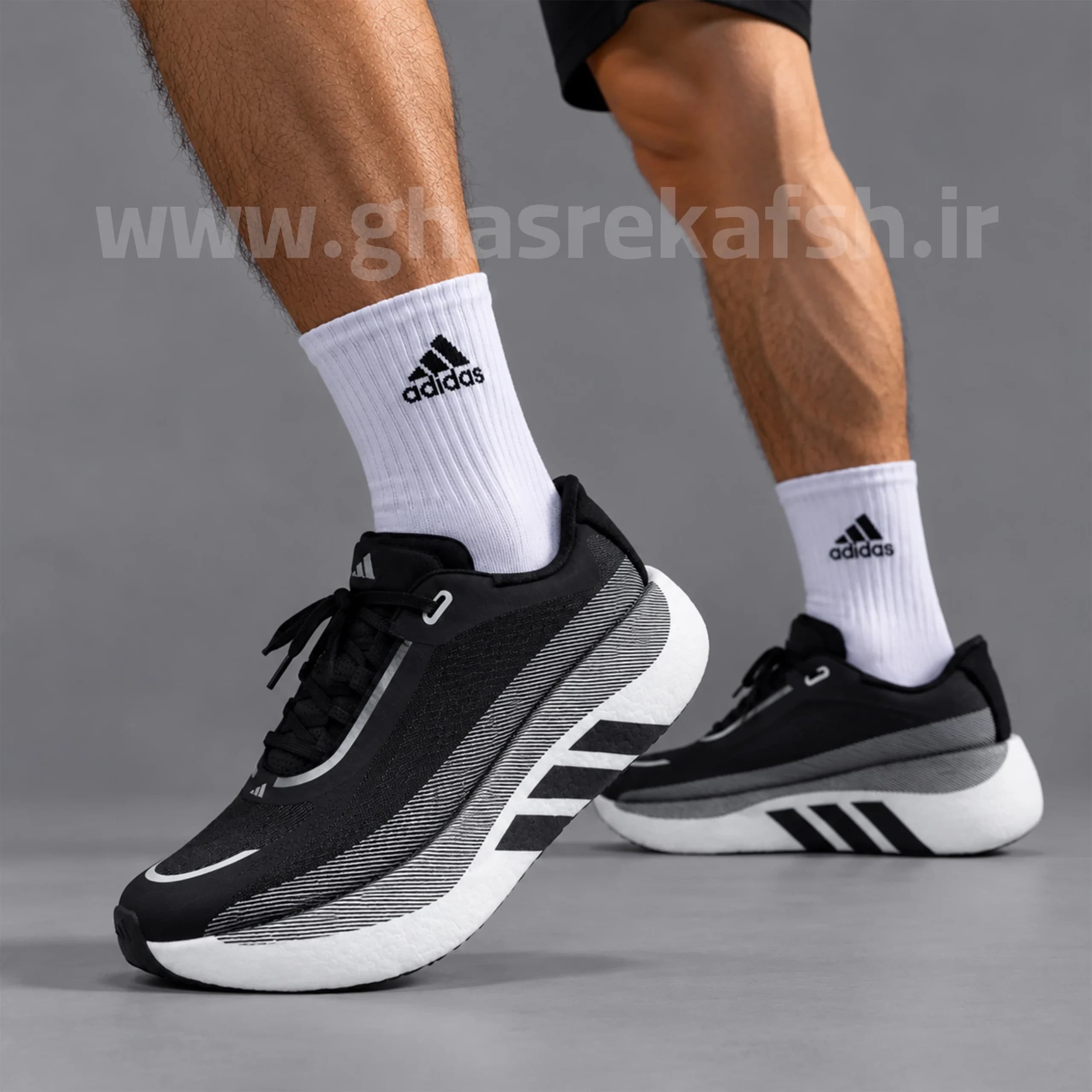 کتونی آدیداس هایپر بوست Adidas Hyperboost مردانه مسترکوالیتی مشکی سفید کد 2923