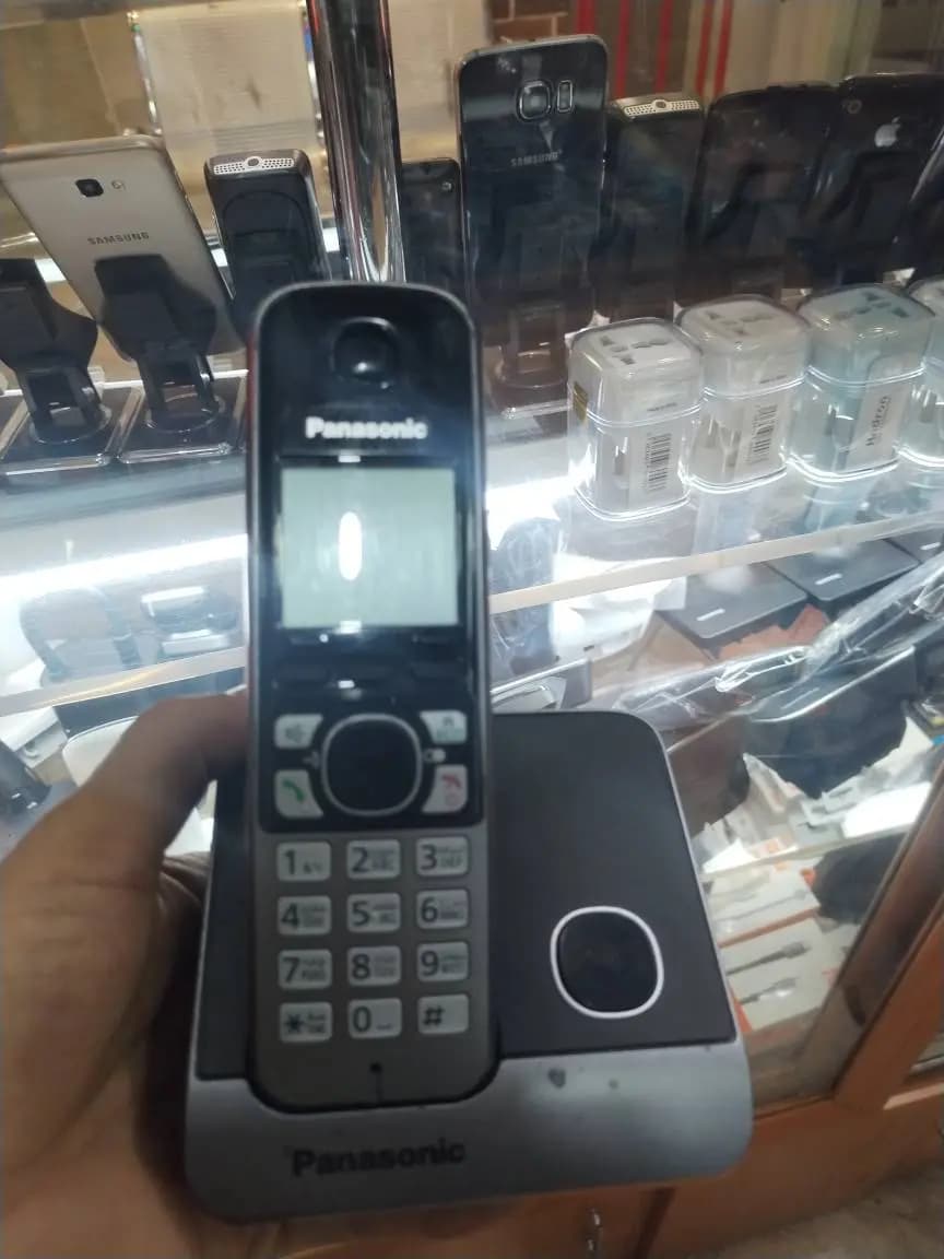 تلفن بی‌سیم پاناسونیک مدل KX-TG6711 استوک دبی بدون کارتن لوازم نو