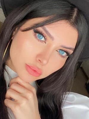 لنز رنگی لابلا مدل شنل بلو (Labella Shenel Blue) — تصویر ۵