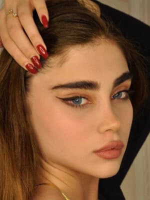 لنز رنگی لابلا مدل شنل بلو (Labella Shenel Blue) — تصویر ۶