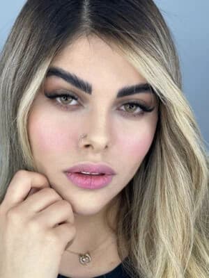 لنز رنگی لابلا مدل شنل براون (Labella Shenel Brown) — تصویر ۷