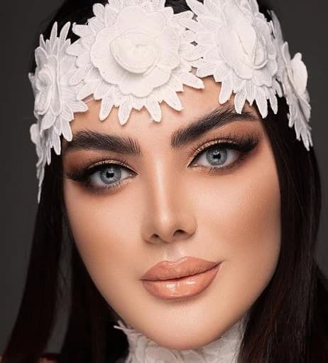 لنز رنگی لابلا مدل شنل گری (Labella Shenel Gray)