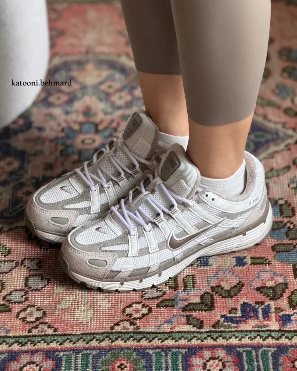 کتونی زنانه ویتنامی نایک پی ۶۰۰۰ nike p6000