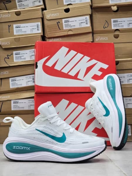 کتونی رانینگ نایک ایر زوم وومرو پلاس مسترکوالیتی سفید آبی Nike Air Zoom Vomero Plus