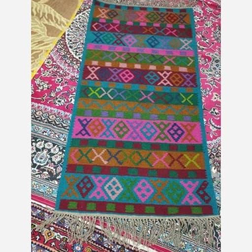 گلیم دستباف دورو بافته شده بانخ پشم