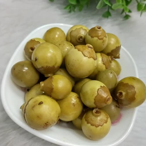 ترشی سپستان با طبعی گرم ترشی خوشمزه وبی نظیر و ملایم — تصویر ۲