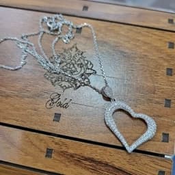 گردنبند نقره زنانه قلبی عیار 925 آبکاری طلا سفید — تصویر ۳