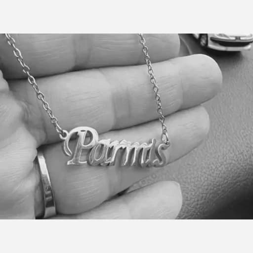 گردنبند نقره مدل اسم پارمیس به لاتین parmis متصل به زنجیر نقره عیار 925