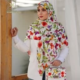ست کیف و روسری زنانه ست کیف و شال زنانه روسری نخی رنگ سفید طرح گل سیمارو برند مونتلا mo720 — تصویر ۳