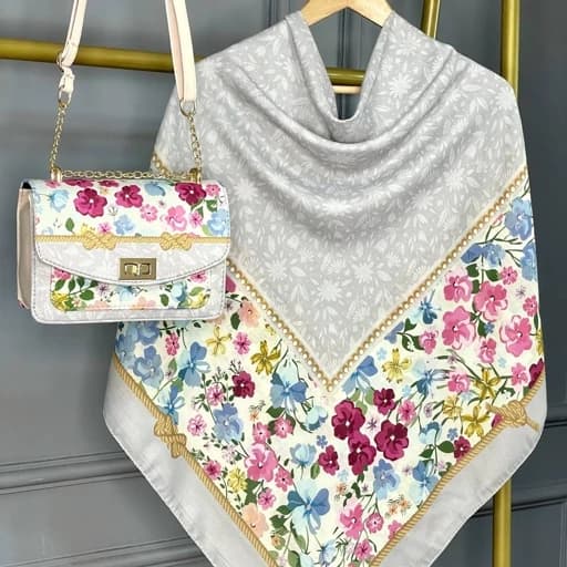ست کیف و روسری (شال) در5رنگ طرح آنام طوسی برند مونتلا- روسری نخی قواره 130 — تصویر ۲