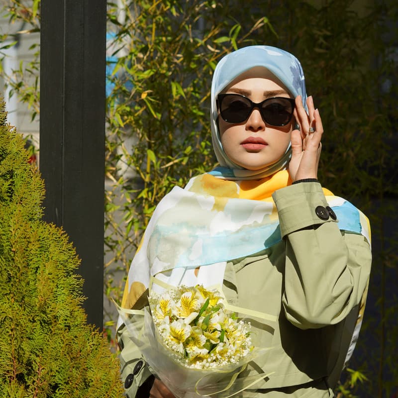 روسری زنانه مدل نخی بهاره طرح آبرنگی کد ana-2667 — تصویر ۴
