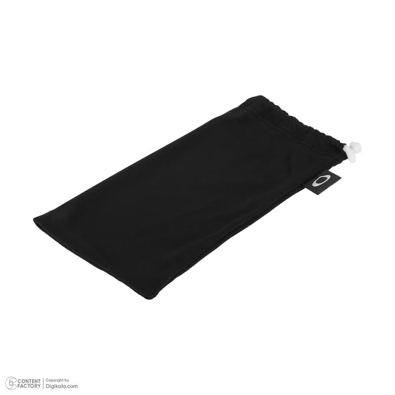 عینک آفتابی ویفرر (Wayfarer) اوکلی مدل 0OO9175-917506 — تصویر ۳