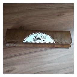 جعبه مضراب سنتور چرم با کیفیت خوشنویسی لیزری — تصویر ۳