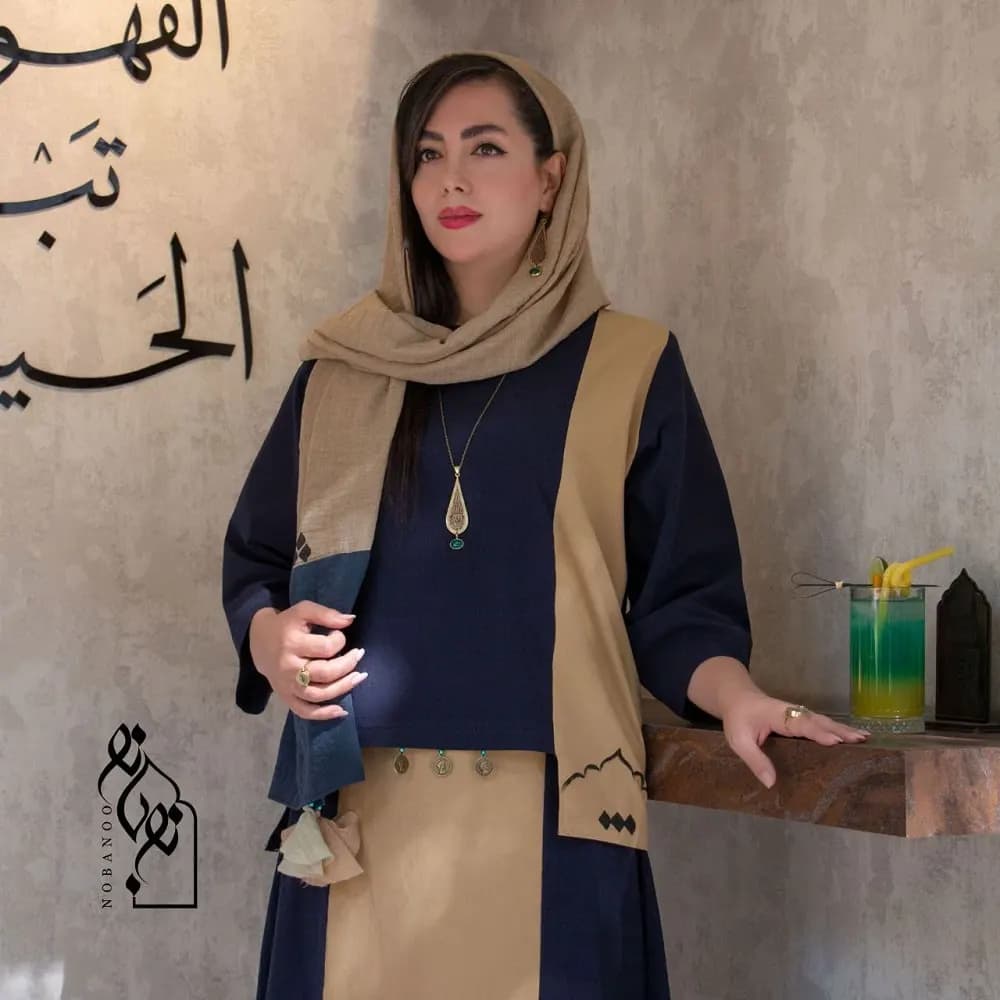 ست شومیز و دامن و شال لینن زنانه طرح ایوان کد 23406 — تصویر ۹