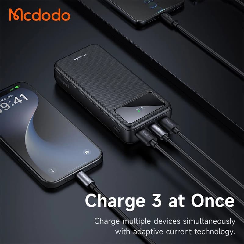 پاوربانک 22.5 وات ظرفیت 30000 مک دودو مدل MCDODO MC-4240 بهمراه کابل شارژ — تصویر ۱۰