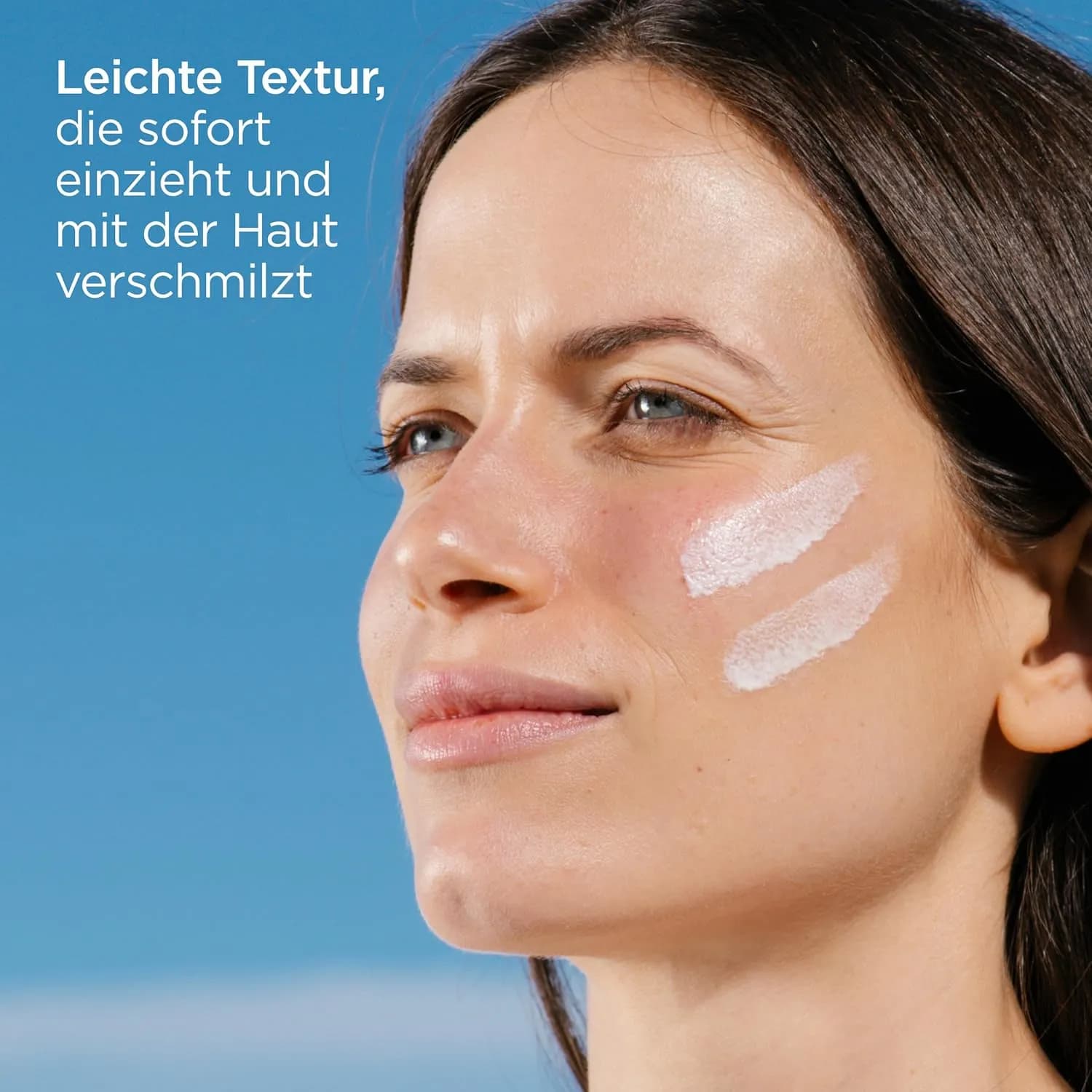مایع ضد آفتاب روشن کننده اکتیو یونیفای SPF 50 بی رنگ ایزدین ۵۰ میلیلیتر — تصویر ۸
