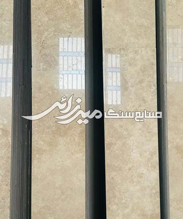 تراورتن تکاب ممتاز کرم عسلی روشن هاله دار — تصویر ۳