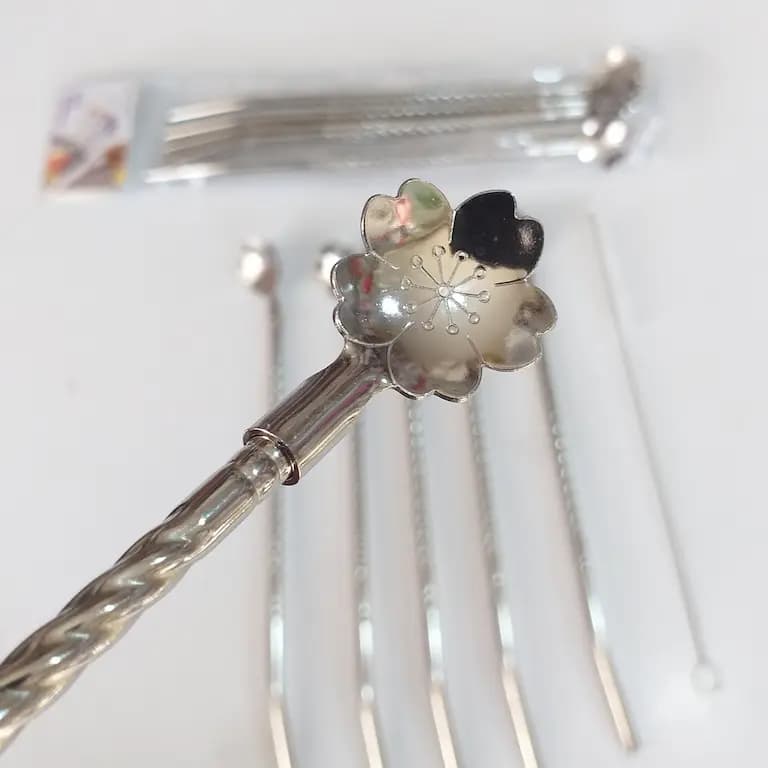 قاشق شربت خوری نی دار استیل طرح گل یونیک لایف 6 عددی — تصویر ۴