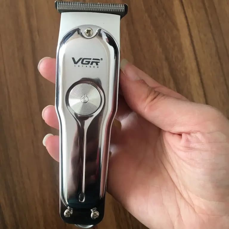 ماشین اصلاح خط زن وی جی آر VGR مدل V-071 شارژی — تصویر ۹