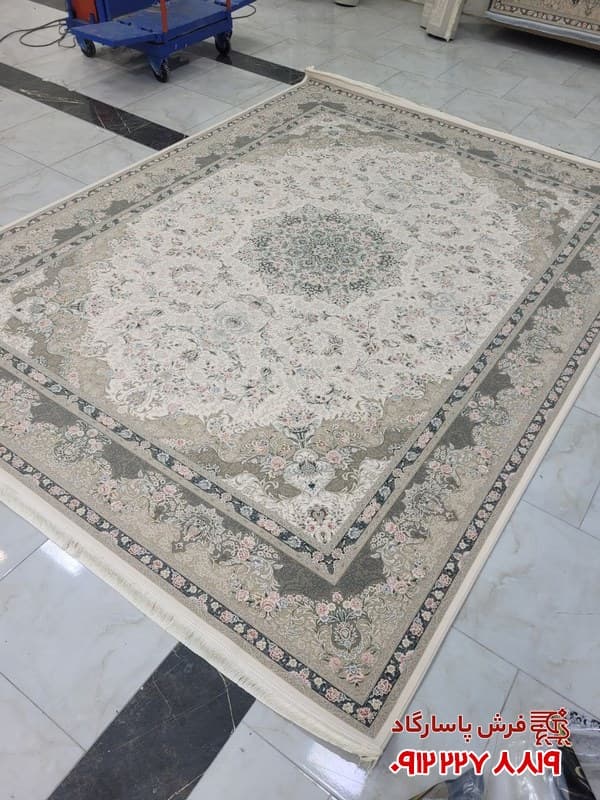 فرش کرمی 1200 شانه تراکم 3600 طرح سیما — تصویر ۲