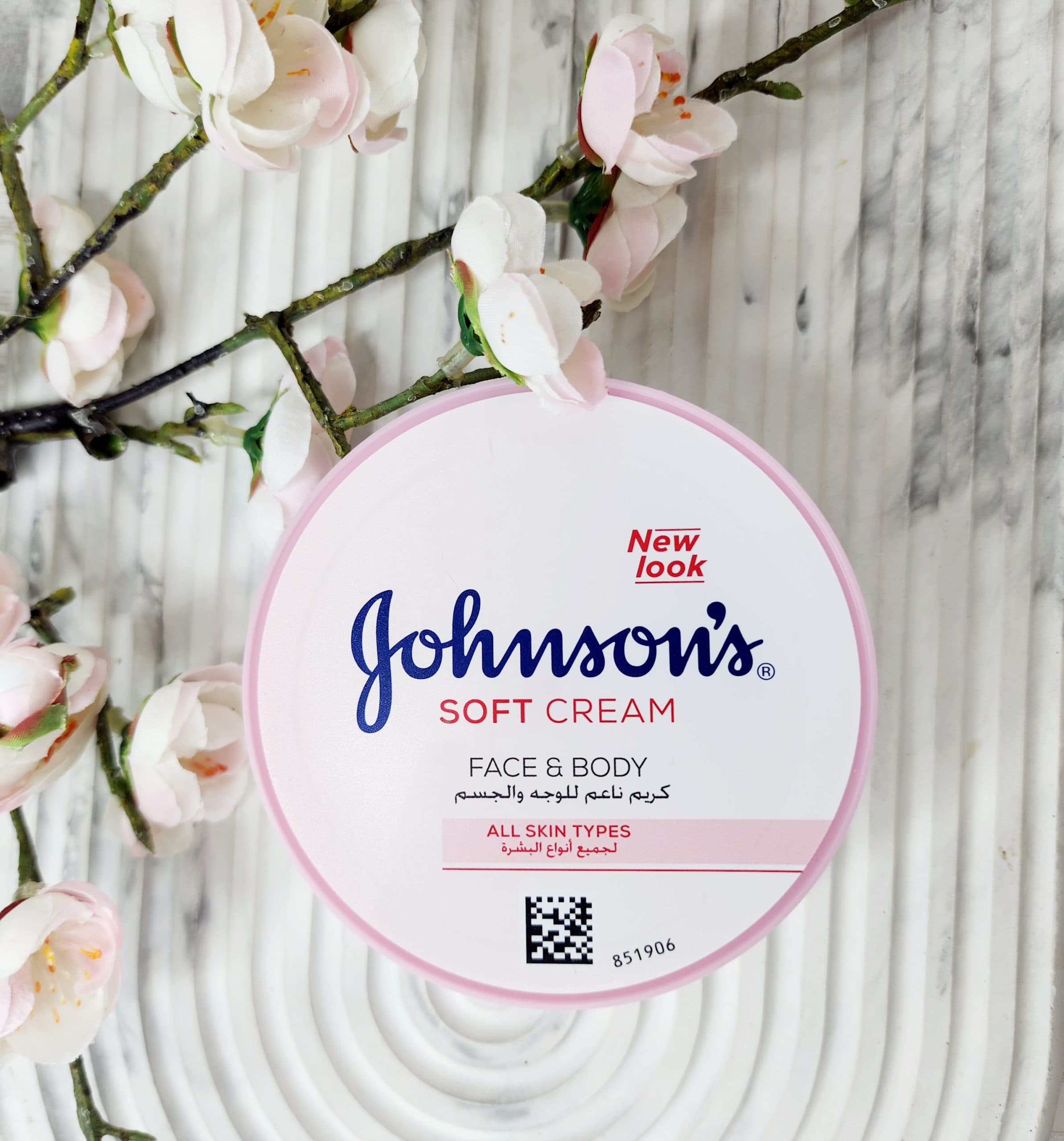 کرم جانسون Johnson’s مرطوب کننده صورت و بدن 200 میل — تصویر ۲