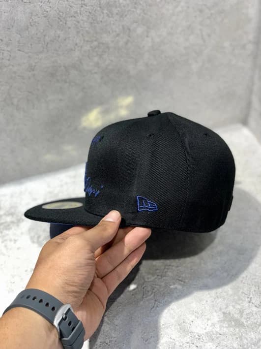 کلاه کپ برند New Era فیت بک سایز 1/8 7 طرح LA داجرز مشکی آبی — تصویر ۶