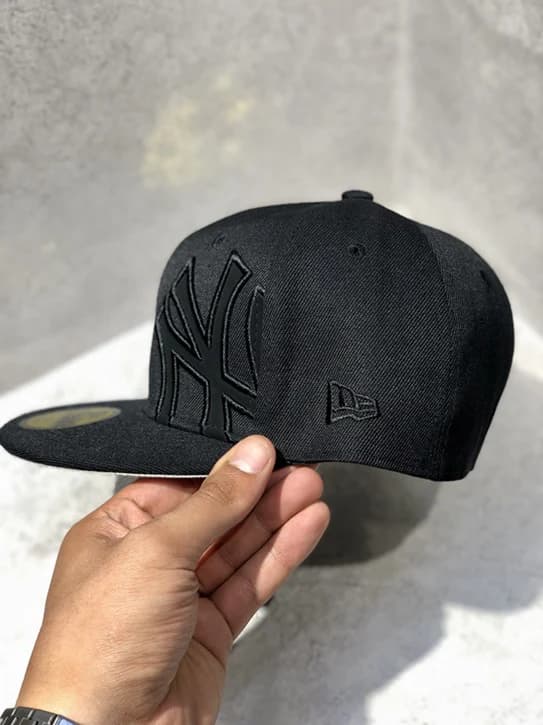 کلاه کپ برند New Era فیت بک سایز 1/8 7 طرح NY مات — تصویر ۶