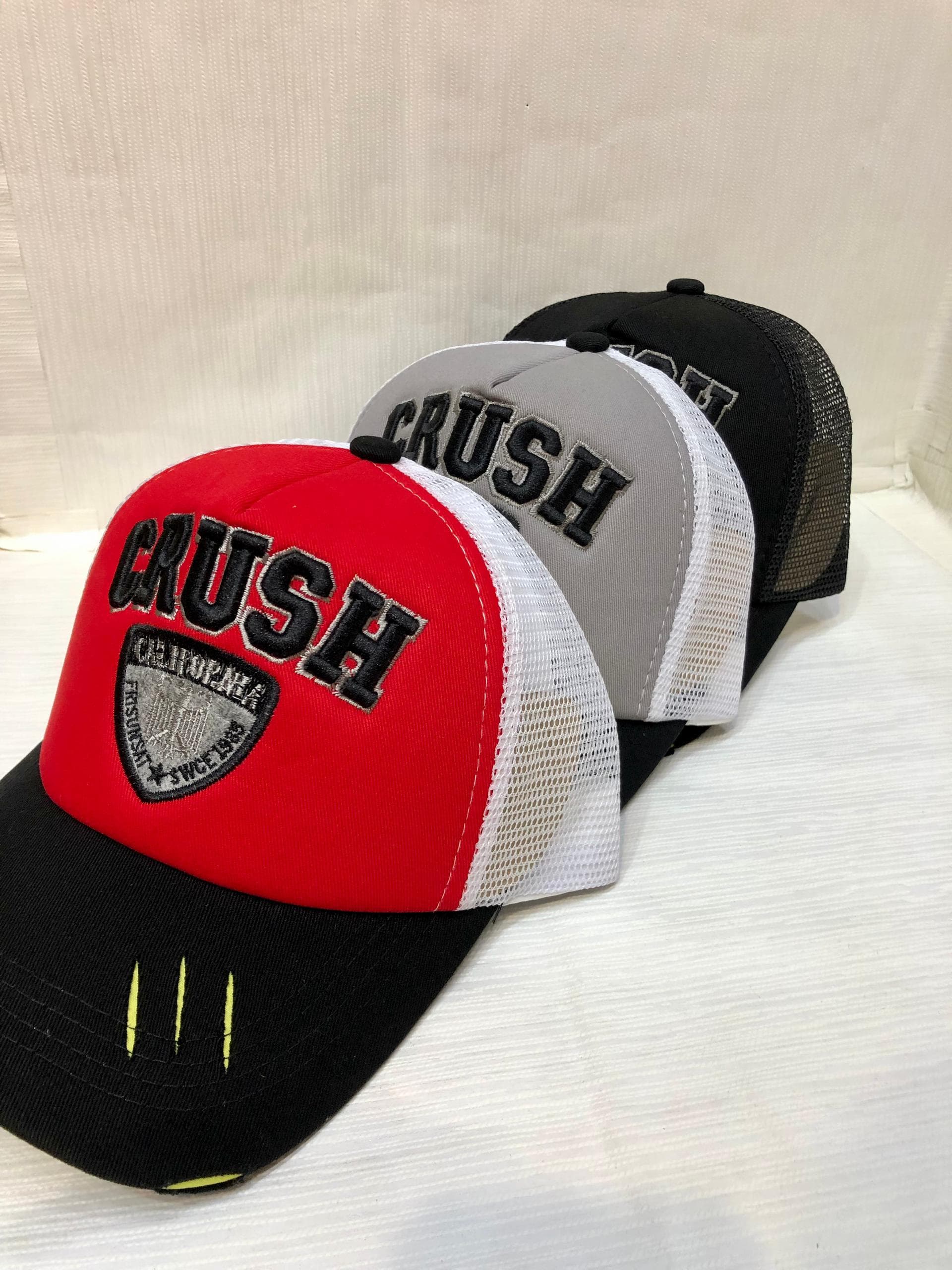 کلاه بیسبالی پشت توری زاپدار طرح آیسان CRUSH — تصویر ۴