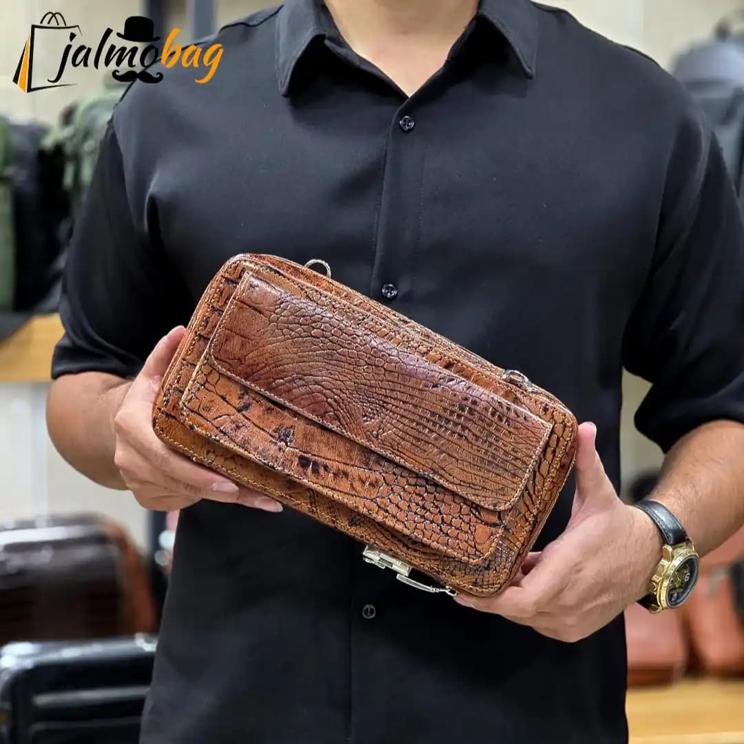 کیف پاسپورتی دستی دوشی چرم طبیعی ظفر کد 3272 — تصویر ۱۲