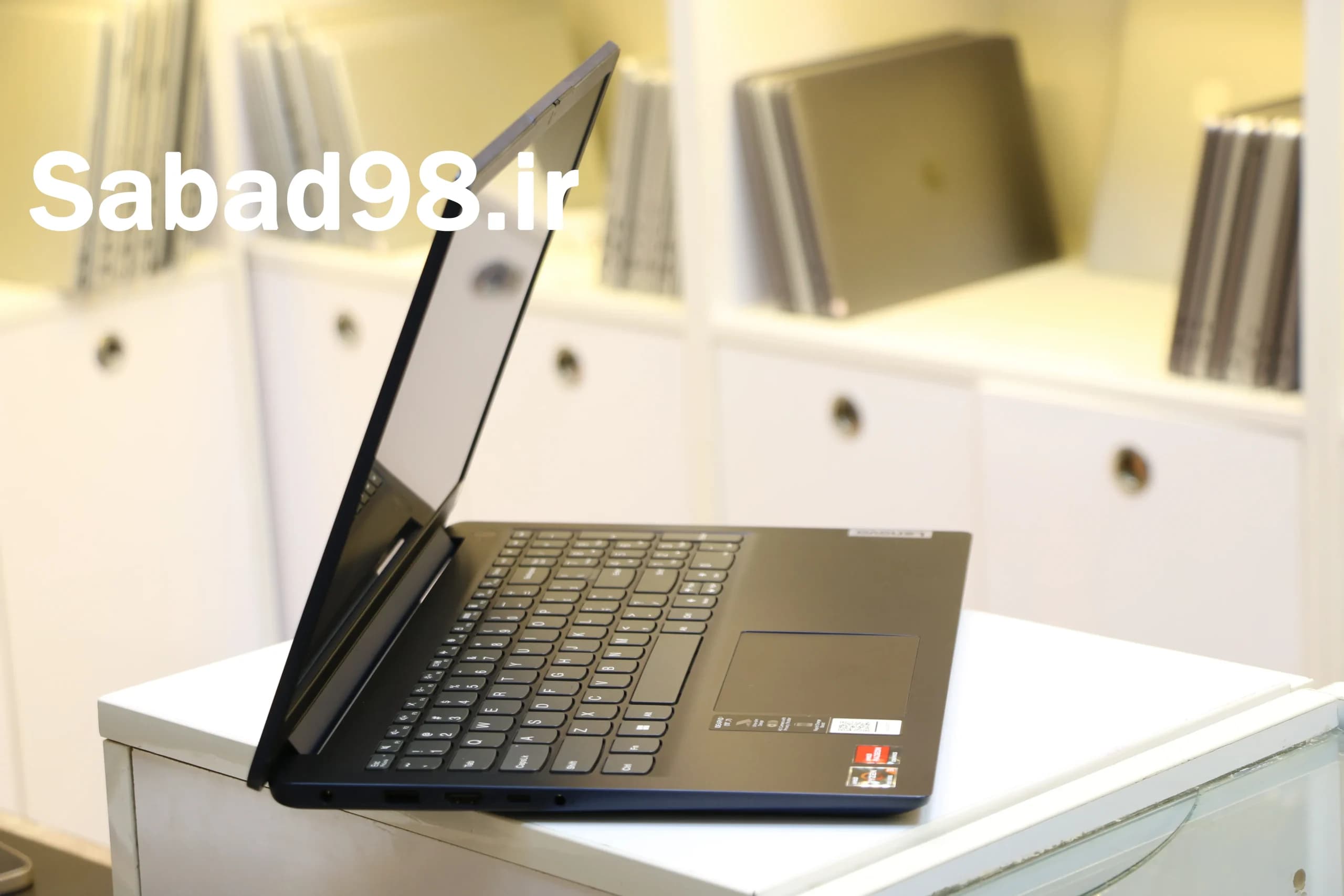 لپ تاپ Lenovo Ideapad 1 Ryzen 3 7320U | 4GB | 256GB SSD | AMD 512MB | 15.6 inch FHD — تصویر ۵