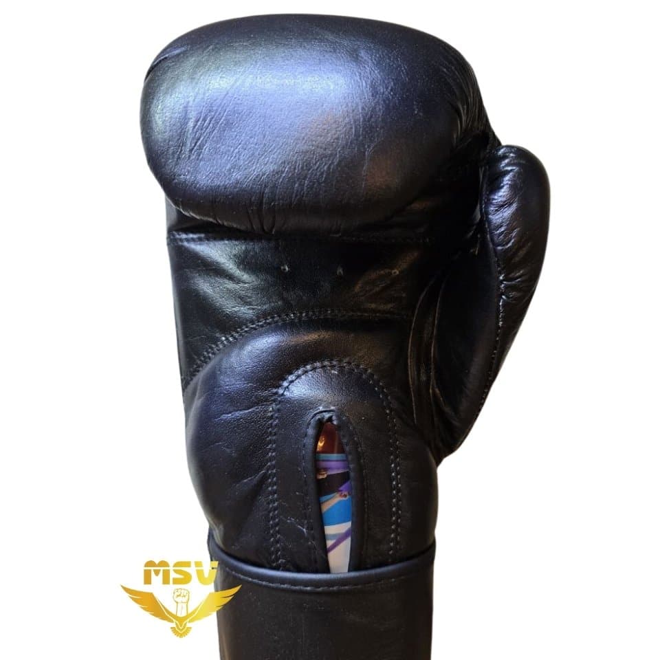 دستکش بوکس چرم فرتکس FAIRTEX آتل دار 12 اونس — تصویر ۷