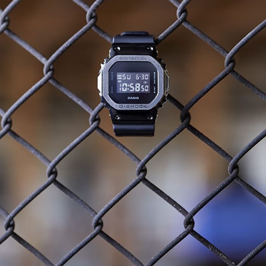 ساعت مچی مردانه کاسیو جی شاک مدل GM-5600B-1 — تصویر ۵
