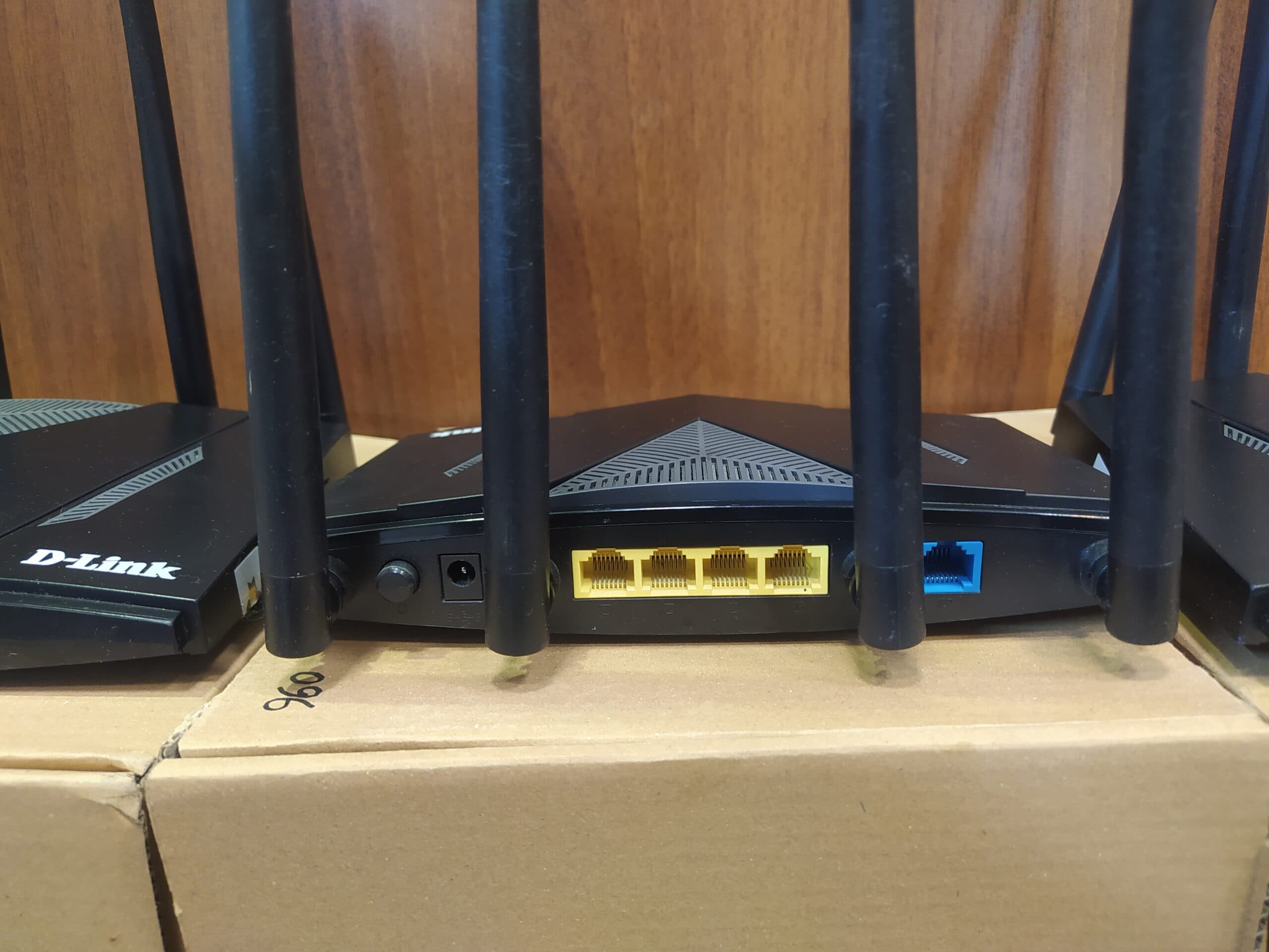 مودم 4G رومیزی بیسیم دی لينک D-LINK DWR-M921 سیم کارتی دست دوم — تصویر ۷