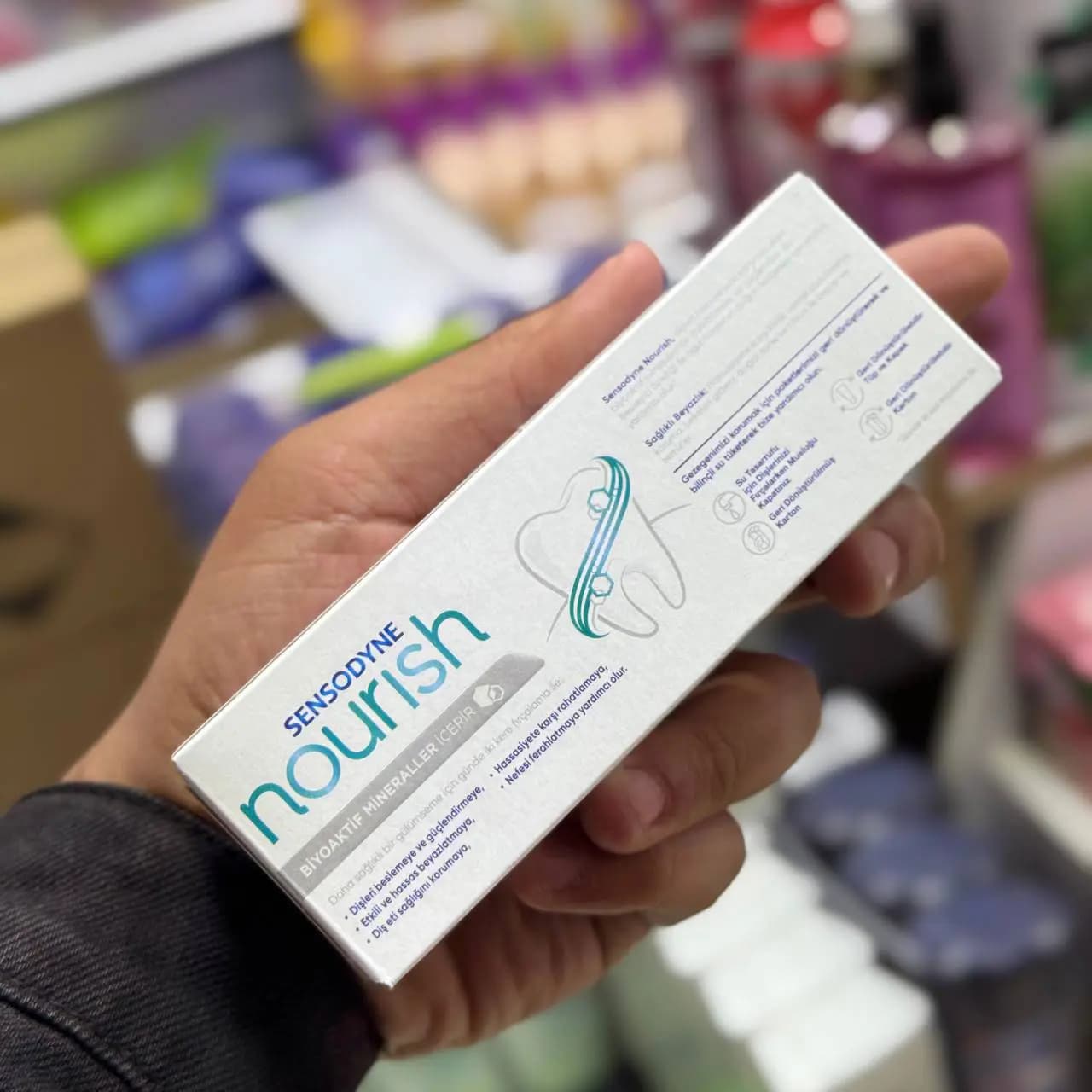 خمیر دندان سنسوداین Sensodyne ضد حساسیت وسفید کننده ملایم روزانه مدل Nourish حجم 50 میل — تصویر ۹