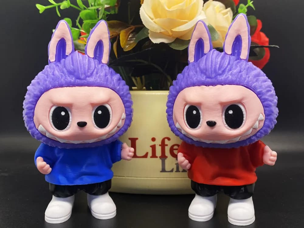 🧸 عروسک لبوبو مدل Sport | رنگآمیزی دستی | چاپ سهبعدی +PLA | ارتفاع ۱۳ سانتیمتر — تصویر ۷