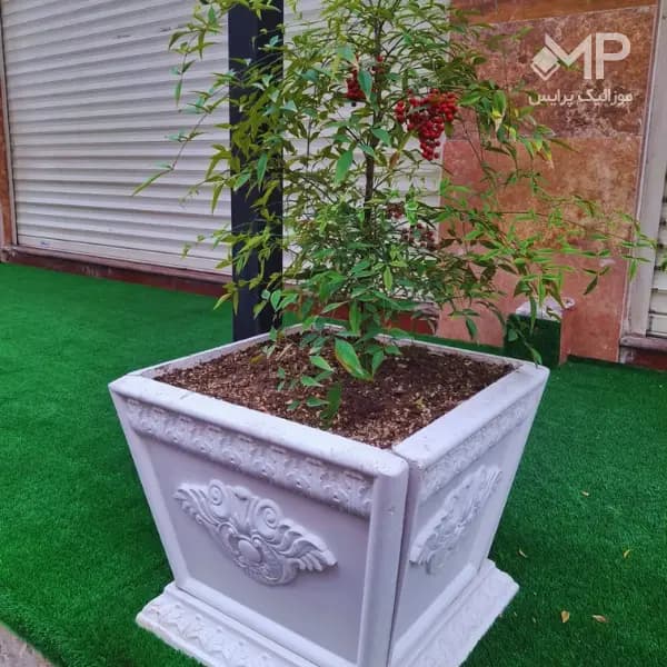 گلدان پلیمری مربعی رومی(ابعاد:50×50×50، وزن:60) — تصویر ۴