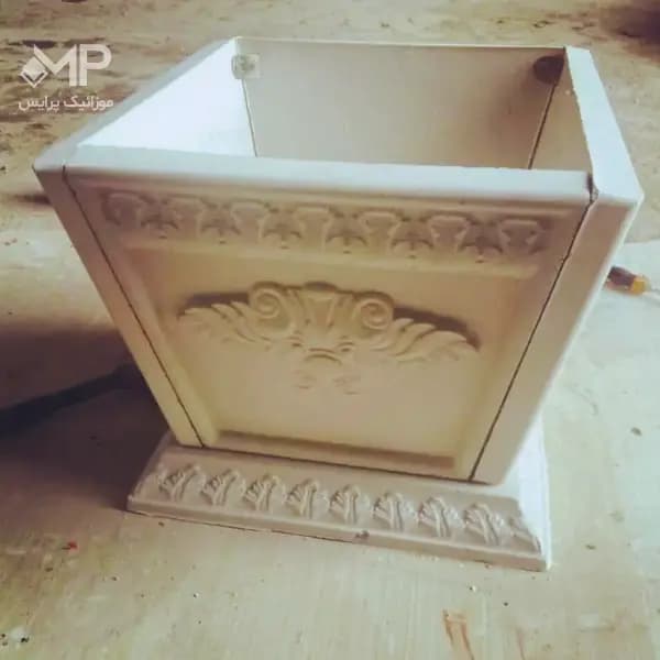 گلدان پلیمری مربعی رومی(ابعاد:50×50×50، وزن:60) — تصویر ۶